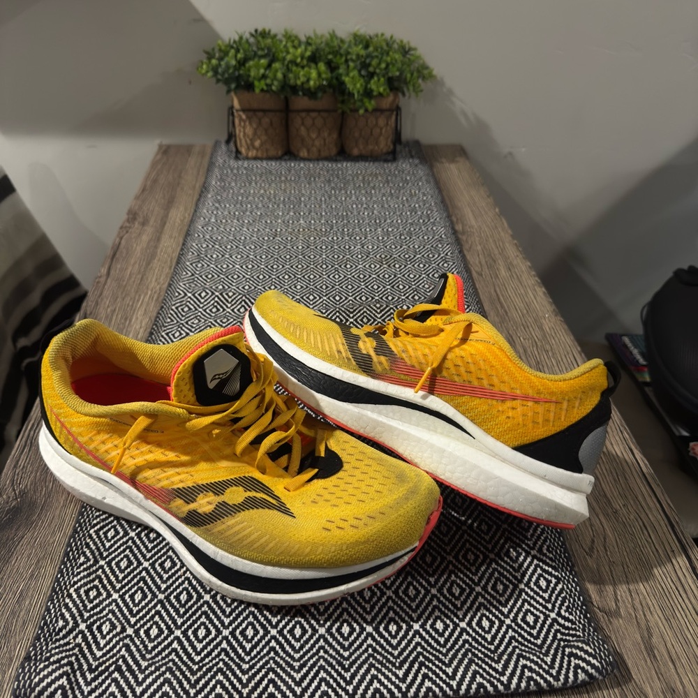 Saucony Endorphin Speed 2